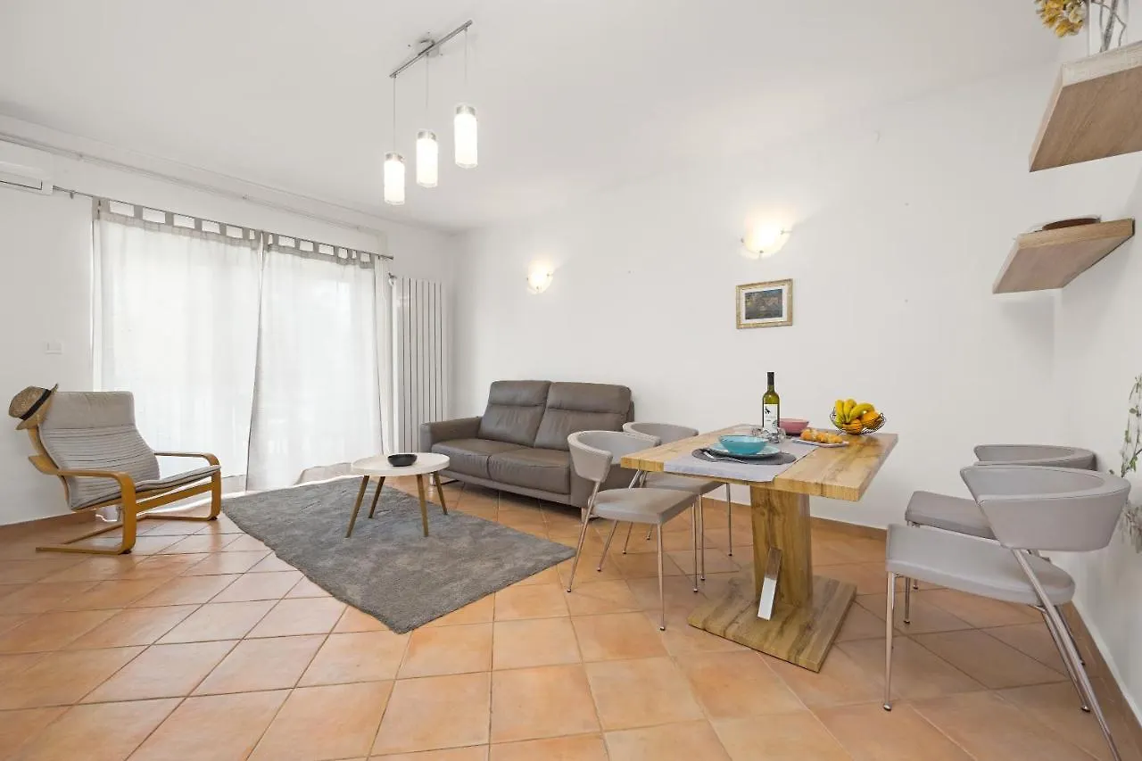 Apartment Apartmani Paliska Pula