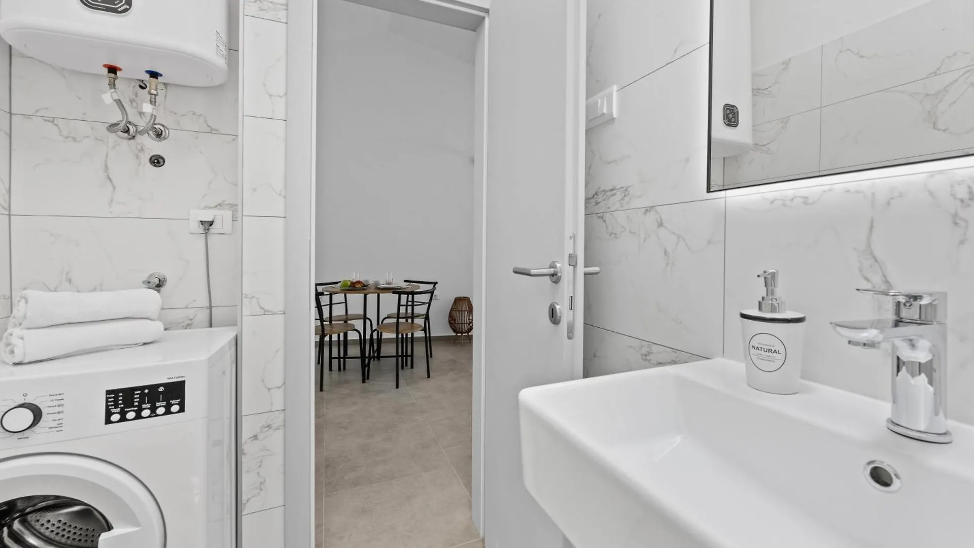 Apartmani Paliska Pula 0*,  Croatia